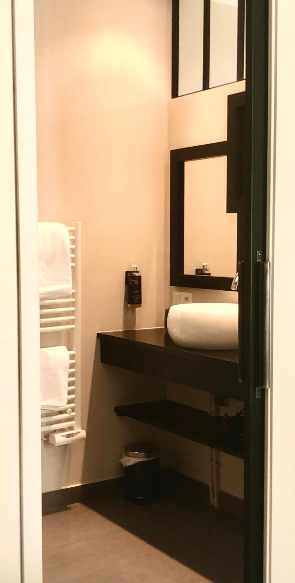 L'Amiral - Leparticulier Collection Aparthotel Chartres Rum bild