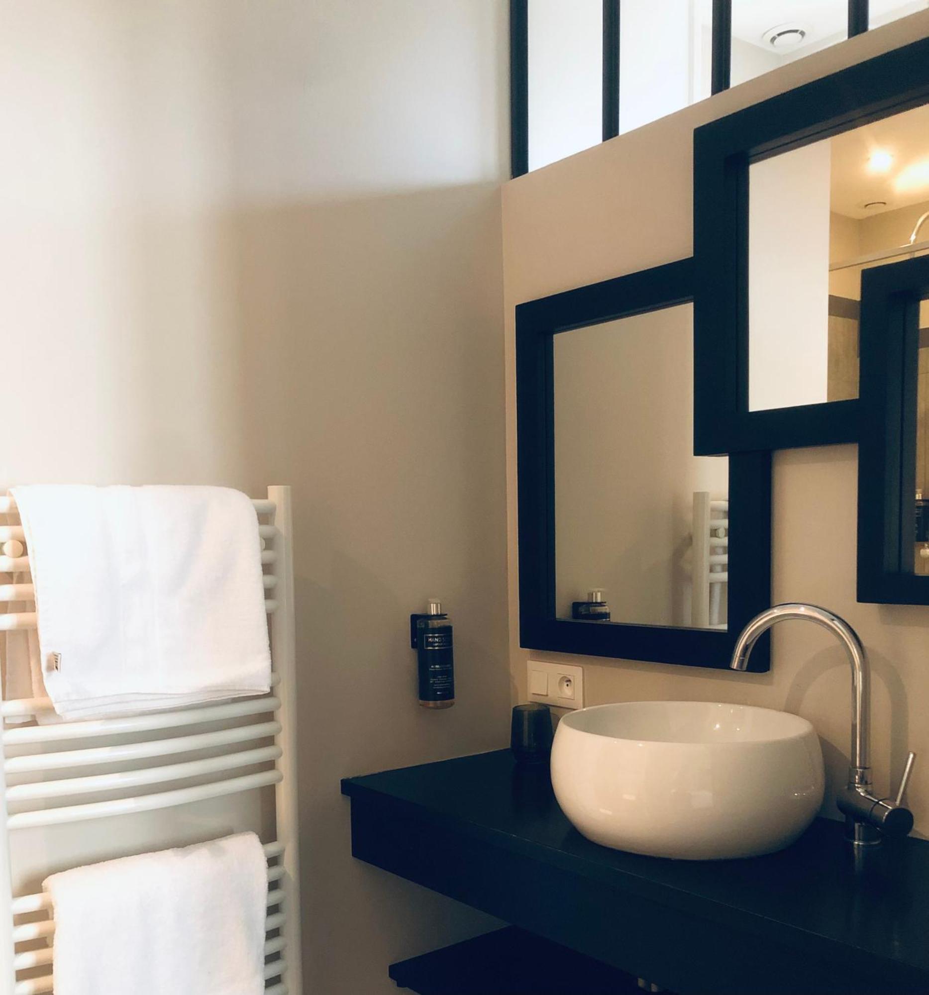 L'Amiral - Leparticulier Collection Aparthotel Chartres Rum bild
